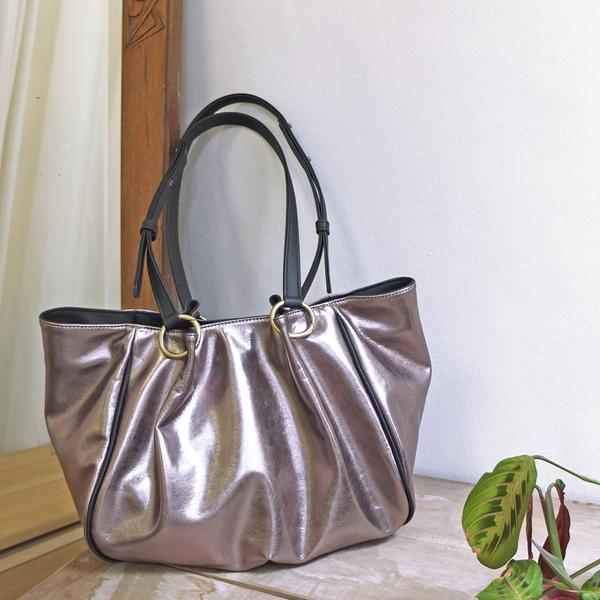 grand sac vegan Camille en éco synthétique alternative au cuir fabriqué en France couleur argent et noir